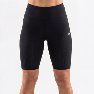 ENGINEERED PERFORMANCE Pantalones cortos para mujer